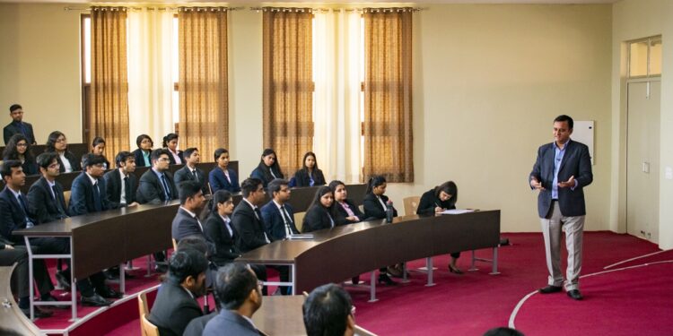 IIM Rohtak Invites new batches of integrated Law, Management programmes